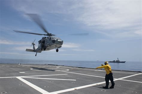 U S Th Fleet Task Forces Form Sag In The South China Sea