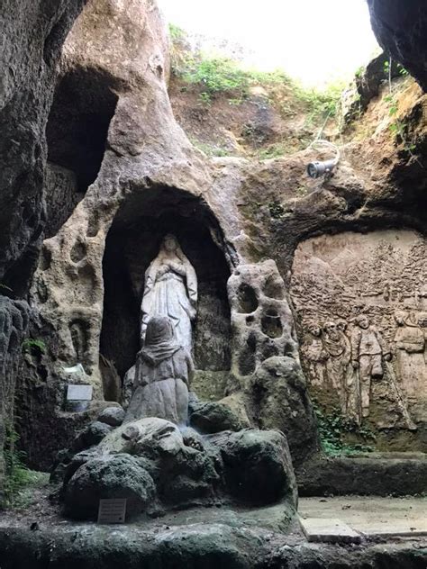 La Chiesetta Di Piedigrotta A Pizzo Calabro Italiani It