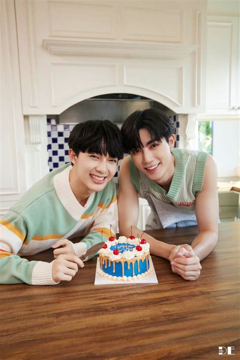 ZeeNuNew International On Twitter Cute Gay Chinese Valentines Chinese Valentine S Day