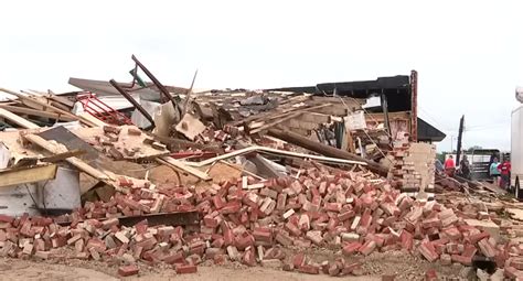 Usa Devastanti Tornado In Oklahoma Almeno Morti Migliaia Di