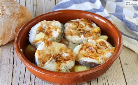 Merluza A La Gallega La Receta Tradicional De Pescado Que Gusta A Todo