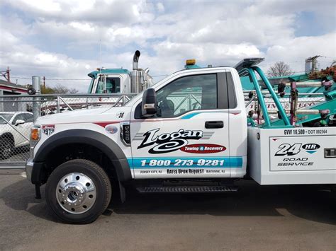 Tow Truck Lettering And Striping Ajr Wraps Truck Lettering Graphics