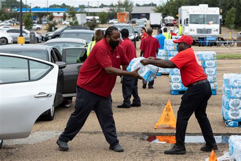 'A set of accumulated problems': Why Jackson, Mississippi, is facing a water crisis - ABC News