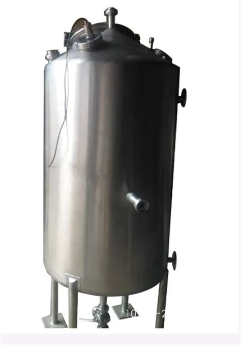 Liter Stainless Steel Vertical Milk Storage Tank Steel Grade