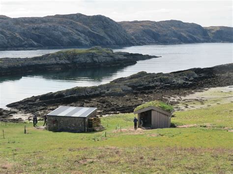 Visitor Facilities On Handa Gordon Hatton Cc By Sa 2 0 Geograph