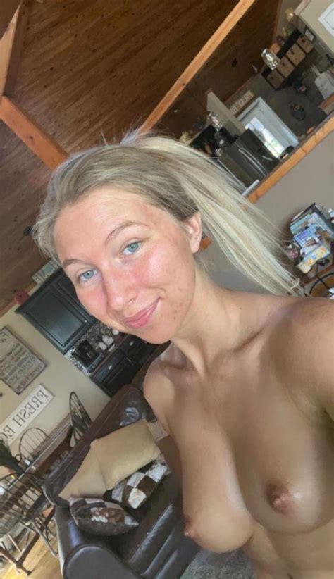 Show Off R AI ArT PoRn