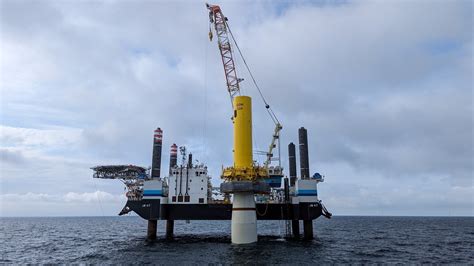 Erstes Fundament F R Rsteds Neue Offshore Windparks In Der Nordsee