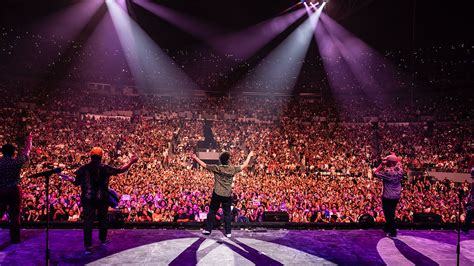 Bruno Mars dazzles in his fourth concert in the Philippines | PEP.ph