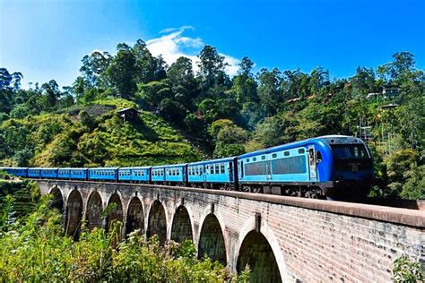 Kandy To Ella Train Ride On Train No Podi Menike