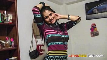 Primera cita follando con hermosa latina pequeña con aparatos ortopédicos XVIDEOS