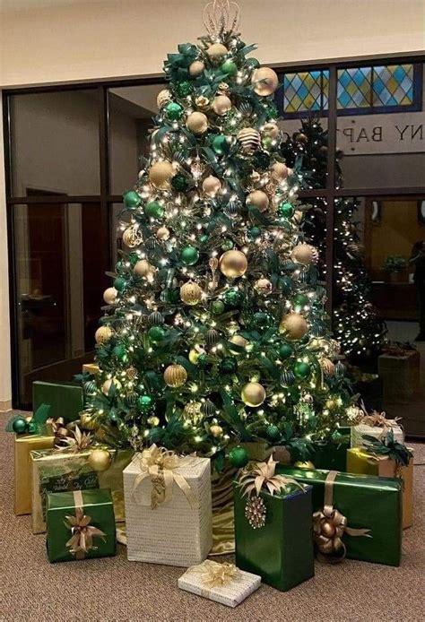 Pin By Patrocinio Vega On Rbol Navidad Green Christmas Tree