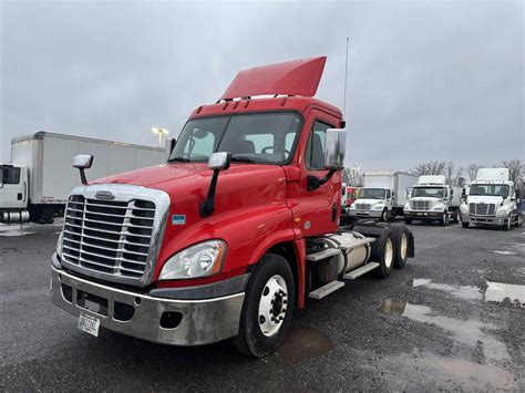 2018 Freightliner Cascadia 125 For Sale Day Cab 683899