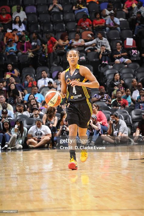 Skylar Diggins Of The Tulsa Shock Dribbles The Ball Against The San