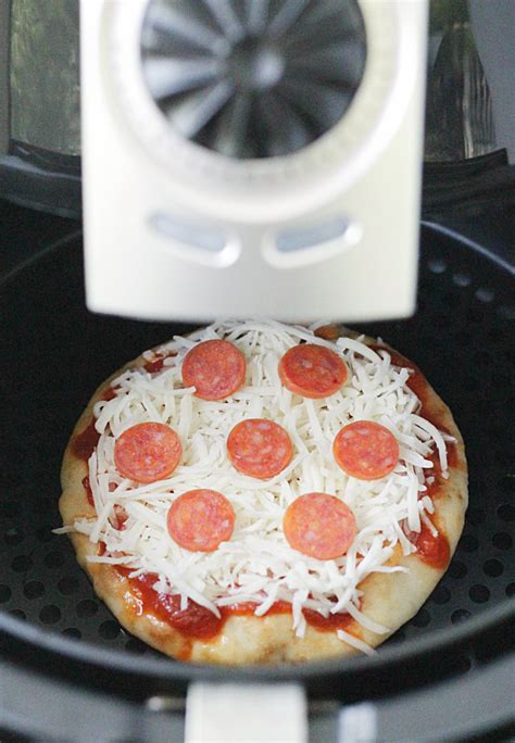 Perfect Personal Pizzas In An Air Fryer Foodtastic Mom