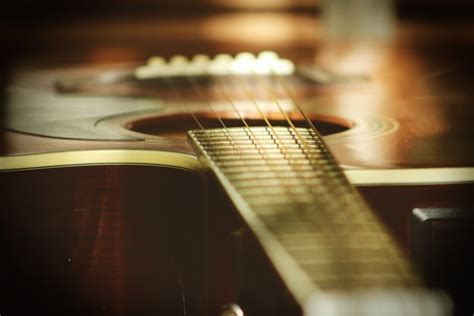 A Quick Guide To Acoustic Guitar Shapes Here S What You Need To Know Roadie Music Blog