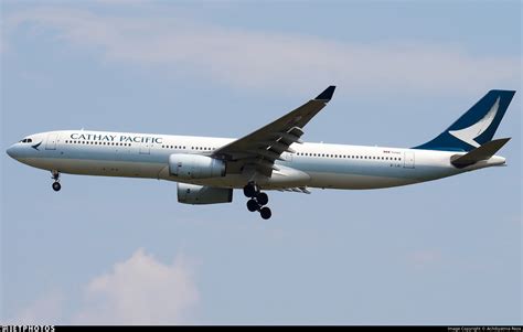 B Lbi Airbus A Cathay Pacific Airways Achdiyatma Reza