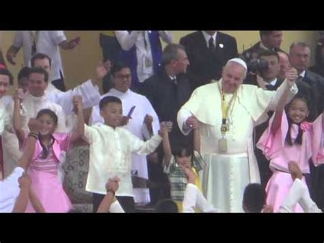 Pope Francis Thrills Filipino Youth At Ust Video Dailymotion