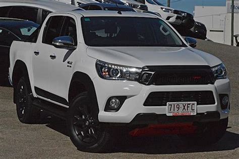 HiLux 4x4 SR5 Extra Cab Pick Up Sci Fleet Toyota