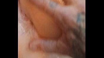 Provocándolo con mi culo me rompe las mallas y me folla con sus dedos y su polla XVIDEOS