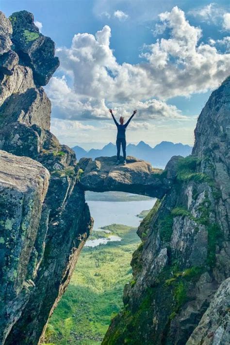 How to Hike Svolvaer Fløya Djevelporten in the Lofoten Islands