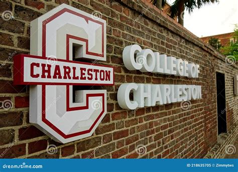 Charlestonsc Usa 04 19 2021 College Of Charleston Sign On Campus