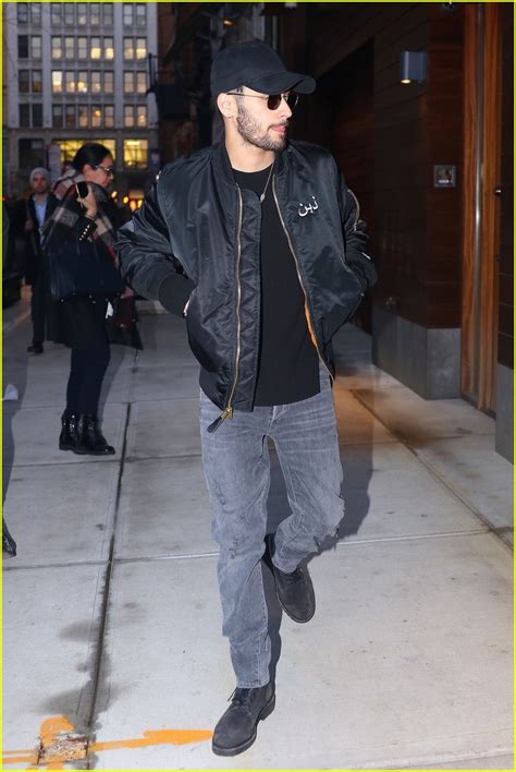 Zayn Malik Stops By Gigi Hadid S Place In NYC Photo 1057950 Photo