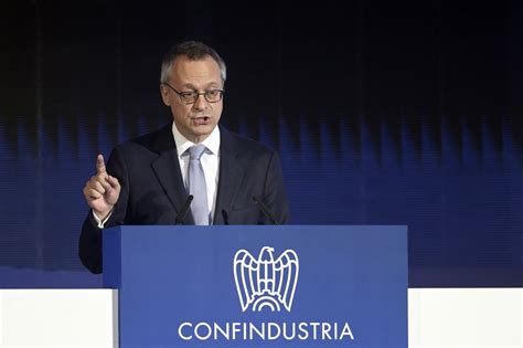 Confindustria Lancia L Allarme Crescita Zero Nel 2023 Formiche Net