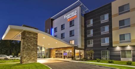 Hampton Inn & Suites Plattsburgh Reviews, Deals & Photos 2023 - Expedia.ca