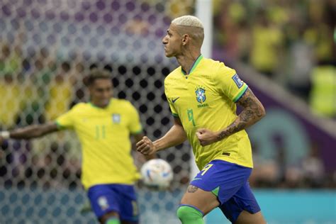 Brasil tenta quebrar tabu e vencer Suíça pela primeira vez em Copa do Mundo