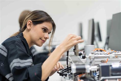 L UPF présente la nouvelle licence Sciences pour l Ingénieur SPI UPF