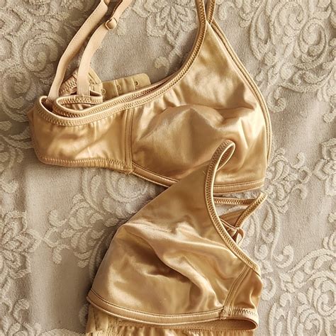 Victorias Secret Intimates And Sleepwear 2 New Victorias Secret Satin Lined No Wire Triangle