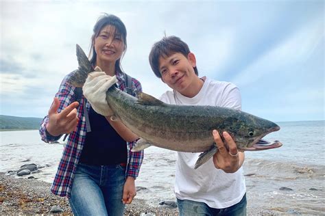 貸切・秋の知床！釣り体験ツアー【サケ釣り体験】～経験者向け～ シンラ（知床自然ガイドツアー 株式会社）