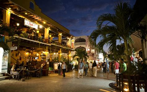 3 Cosas Que Hacer En La Quinta Avenida Playa Del Carmen Turismo Tips