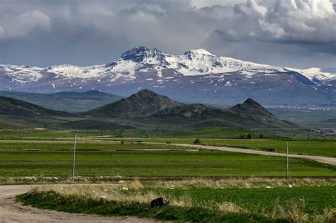 Scaling the Peaks: Exploring the Highest Mountains in Armenia - Discovery UK