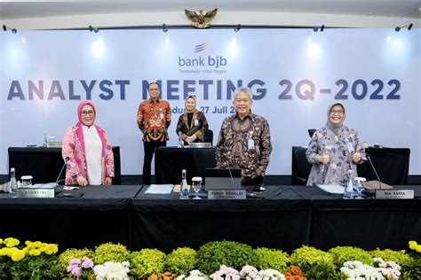 Bank Bjb Catatkan Laba Rp Triliun Di Triwulan Ii