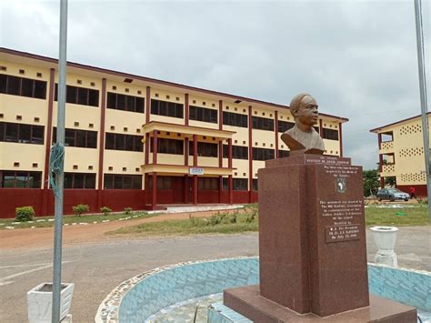 Ghana National College Gallery | SchoolsInGh.com