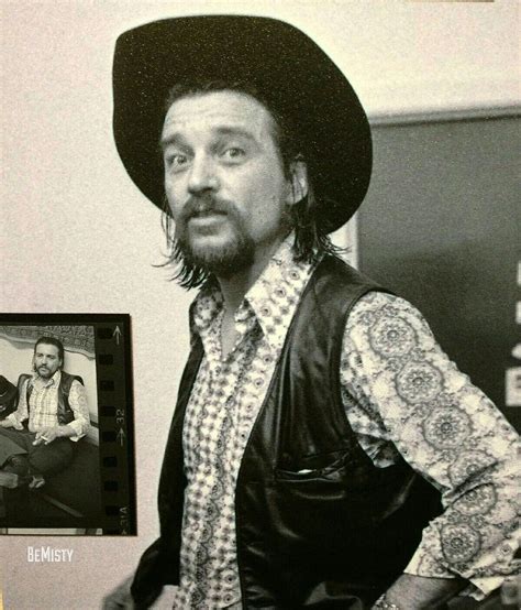 Pin By Jennifer Jones On Waylon Jennings Country Music Singers