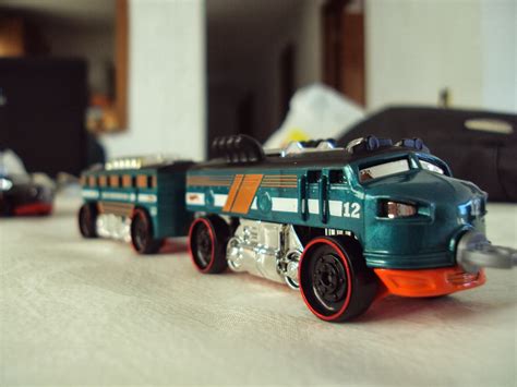 Social Hot Wheels Hot Wheels Rapid Transit Collection 2013
