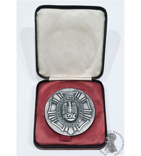 Polska PRL 19521989 Medal 1976 Za Zasługi dla Ligi Obrony Kraju