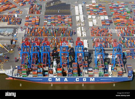 Cma Cgm Containers Container Terminal Port Fotograf As E Im Genes De