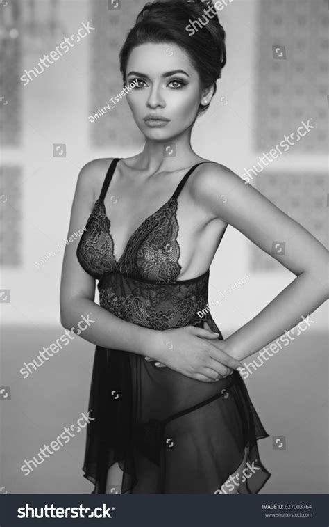 Sexy Slim Brunette Woman Posing Bright Stock Photo 627003764 Shutterstock