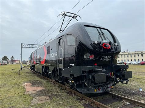 Hsl Polska Leases Two Cargounit Locomotives Rail News