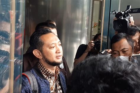 KPK Tahan Eks Pejabat Bea Cukai Andhi Pramono