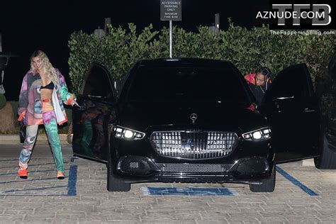 Camaryn Swanson Sexy Seen Flaunting Her Hot Tits In A Bikini Top In Malibu AZNude