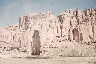 Destruction of the Buddhas of Bamiyan by Taliban intolerance, an ...