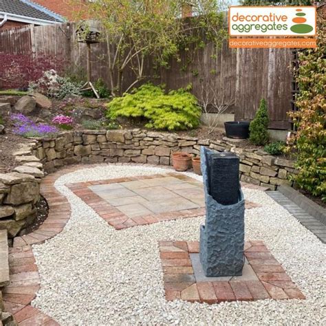 Cotswold Buff Gravel Chippings Garden Design