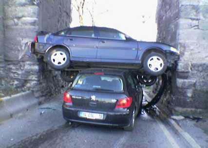 Weird car accidents - How on Earth...???!!!! | SkyscraperCity Forum