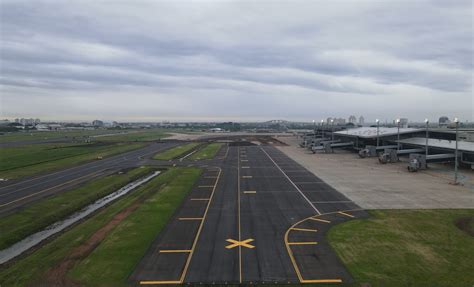 Aeroporto Salgado Filho retoma operações 71 voos e 9 mil