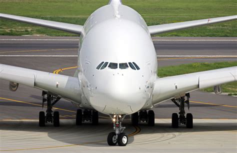 Why Has Airbus Chosen The A380 For ZEROe Hydrogen Engine Tests? 