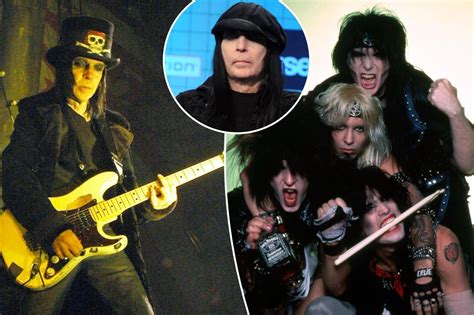 Mötley Crüe Guitarist Mick Mars Files Lawsuit Against Band Showbiz Khabri